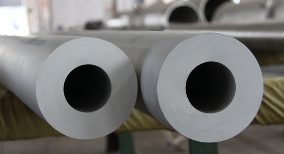 Seamless 316 Stainless Steel Round Pipe For Petro Chemical Industry With Super Heavy Wall